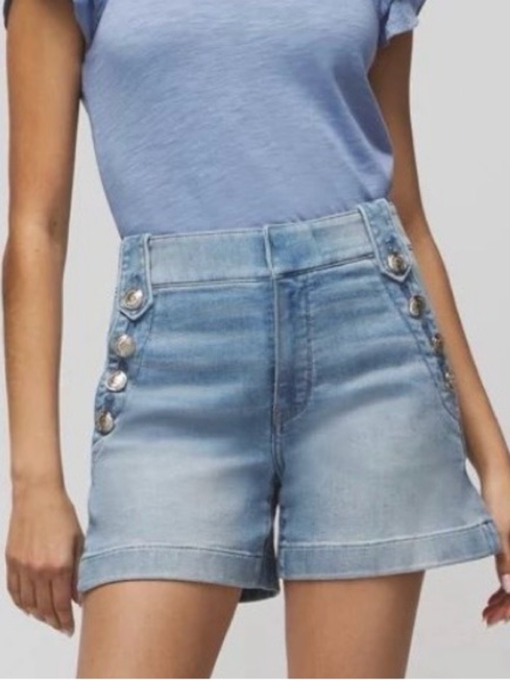 White House Black Market mariner jean shorts size 4